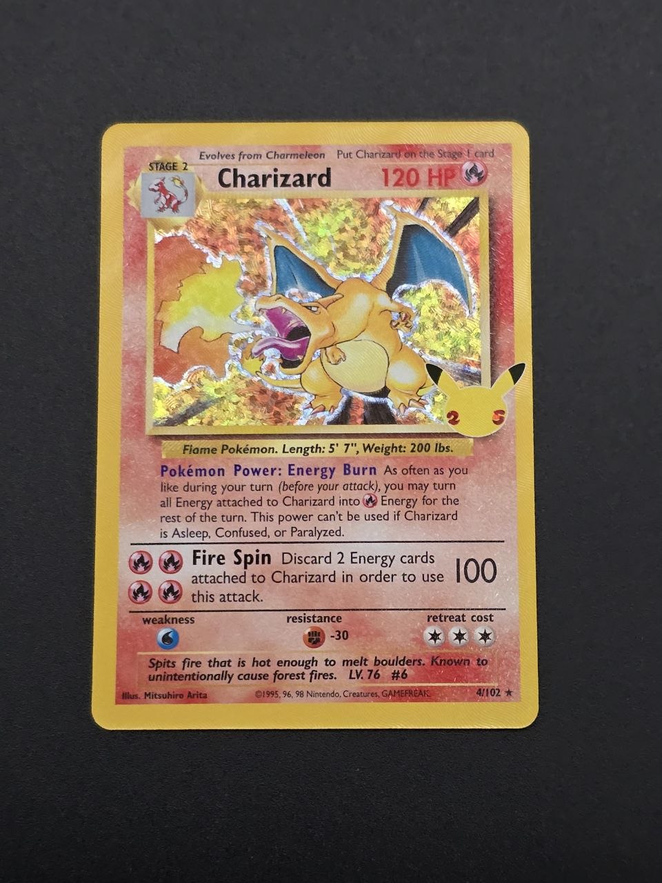 Charizard #4 Celebrations 25th NM / 🇬🇧