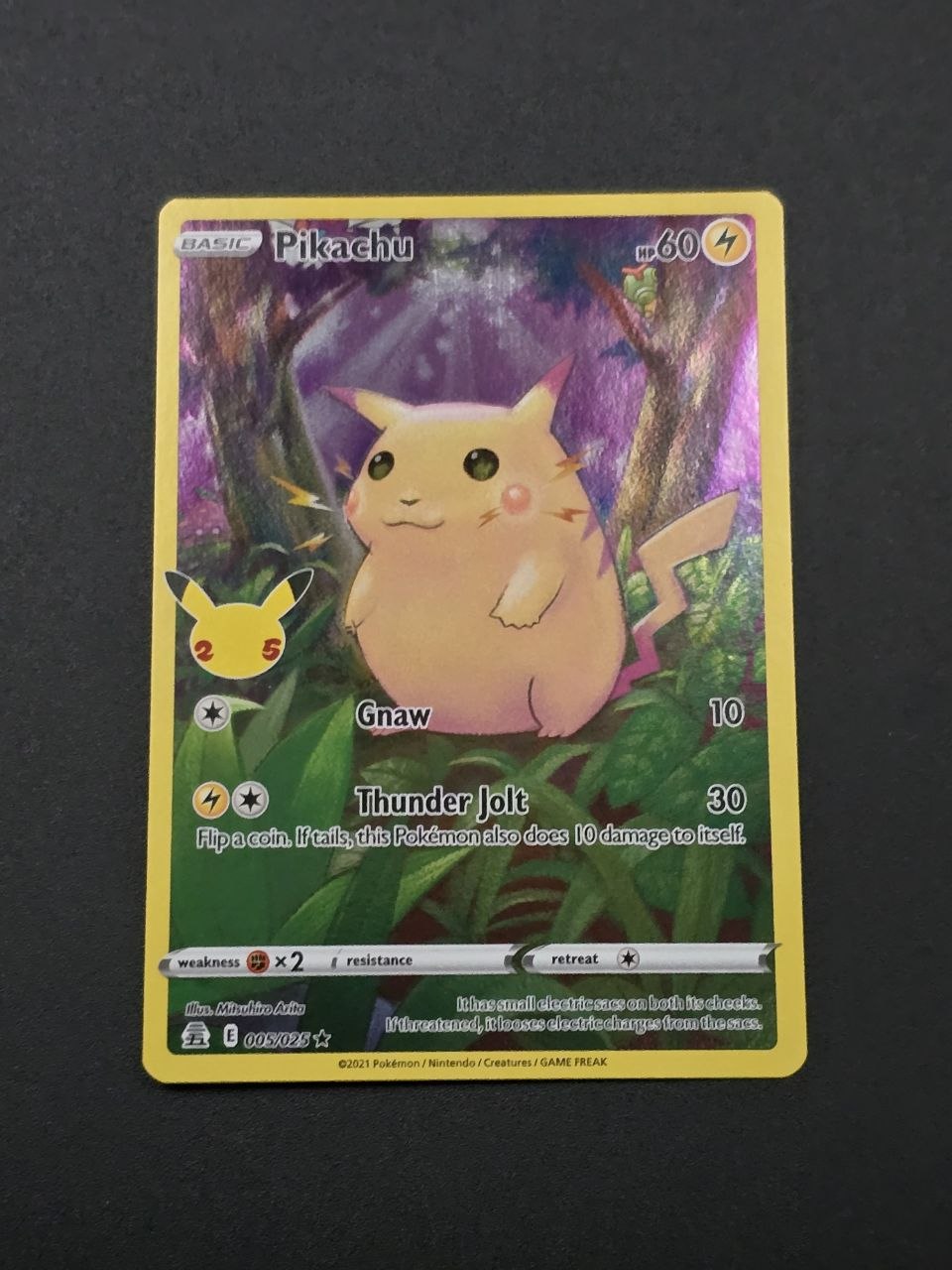 Pikachu #5 Celebrations 25th NM / 🇬🇧