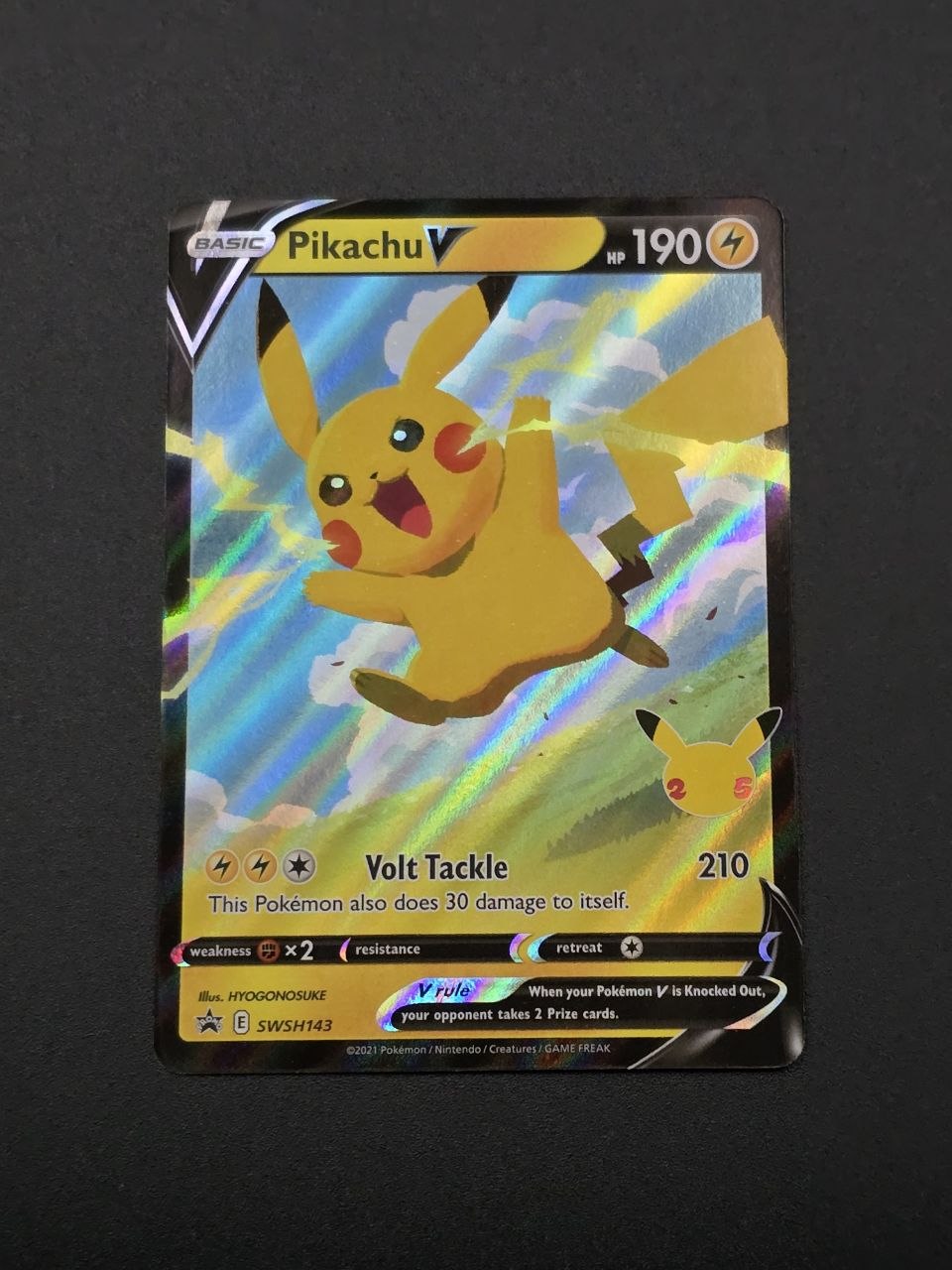 Pikachu V #SWSH143 Celebrations 25th NM / 🇬🇧