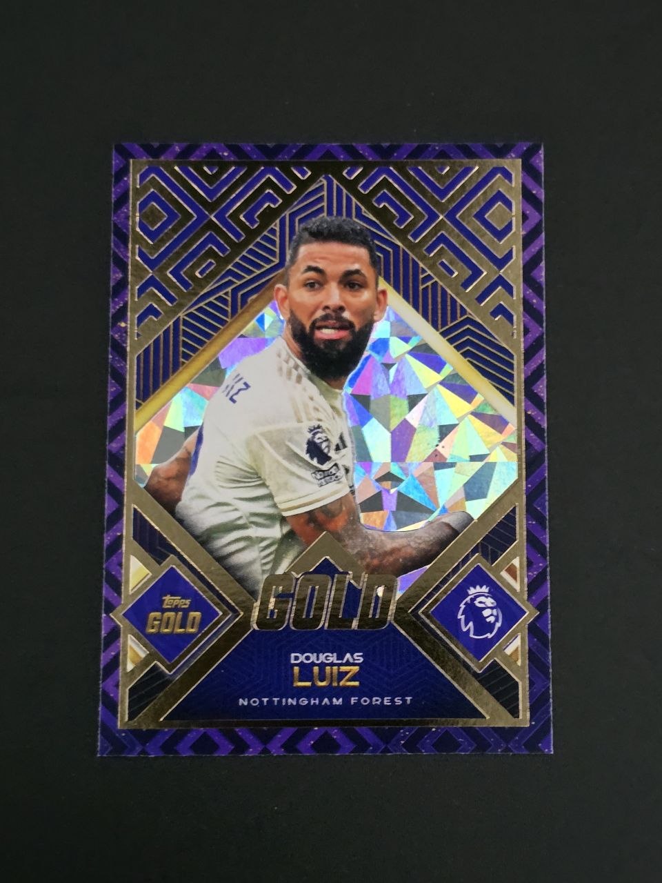 Topps 2025-26 Premier League Douglas Luiz Gold / 🇬🇧
